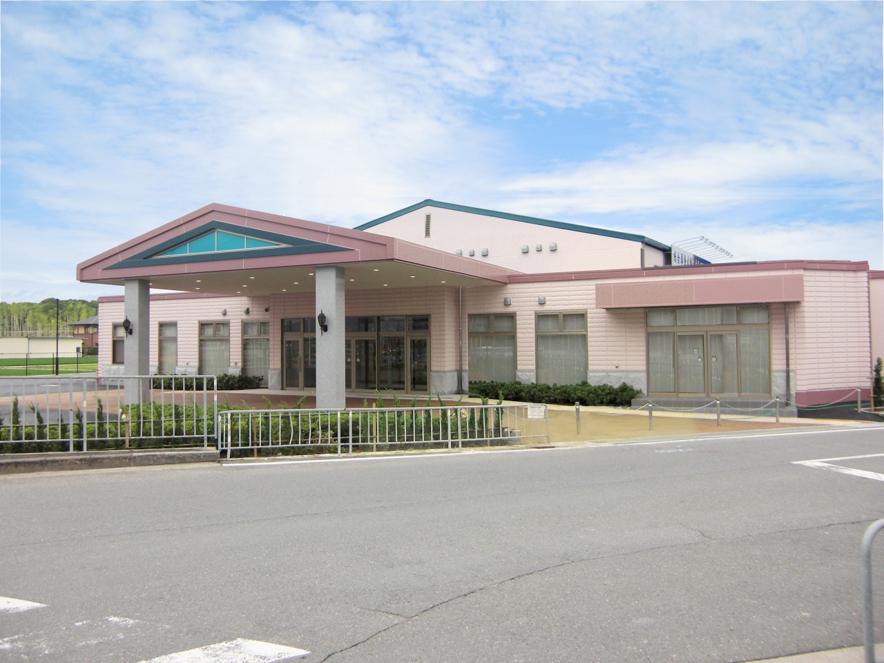 長尾駅前ホール